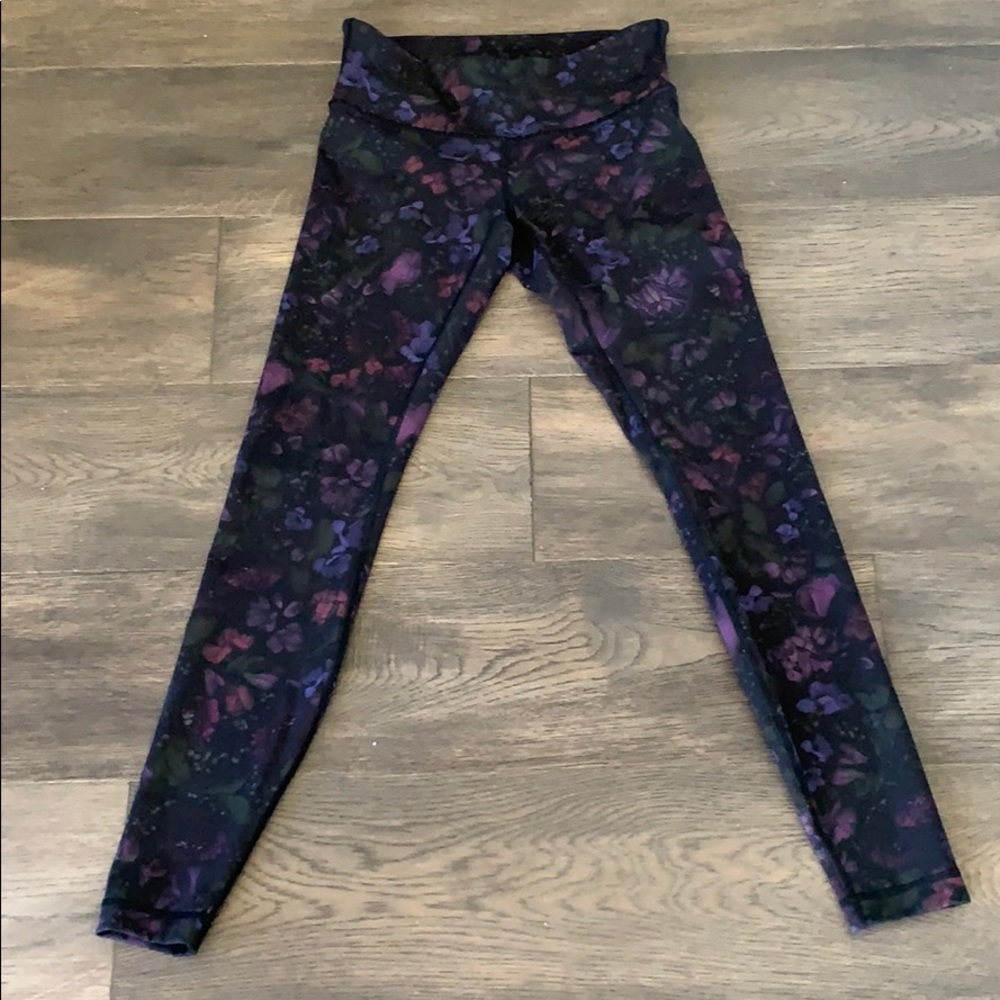 Lululemon Invigorate Legging. Full length.